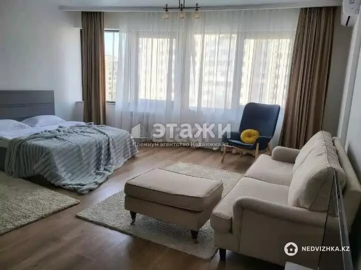 52 м², 1-комнатная квартира, этаж 3 из 14, 52 м², посуточно, изображение - 1