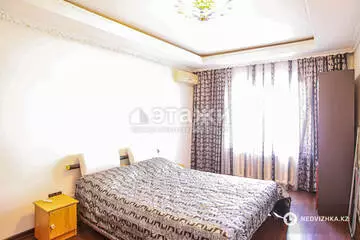 2-комнатная квартира, этаж 4 из 5, 60 м², на длительный срок