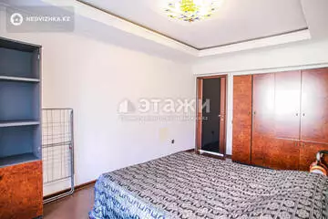 2-комнатная квартира, этаж 4 из 5, 60 м², на длительный срок