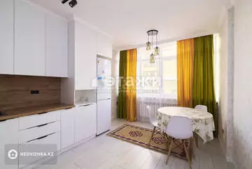 1-комнатная квартира, этаж 2 из 9, 43 м²