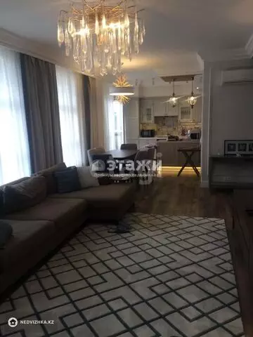 3-комнатная квартира, этаж 9 из 9, 110 м²