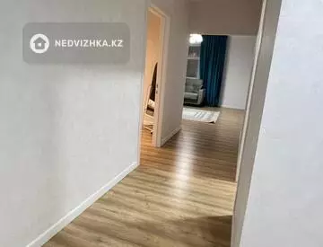 70 м², 2-комнатная квартира, этаж 2 из 12, 70 м², изображение - 2