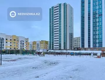 2-комнатная квартира, этаж 2 из 12, 70 м²