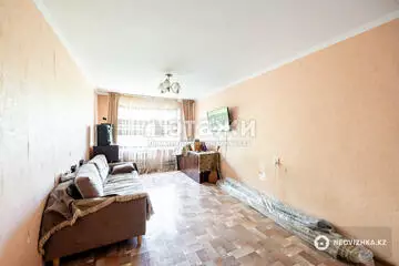 2-комнатная квартира, этаж 3 из 5, 45 м²