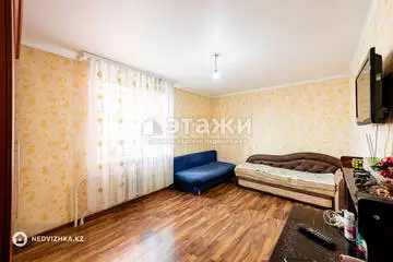 1-комнатная квартира, этаж 10 из 15, 34 м²