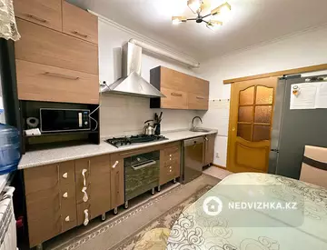 83.4 м², 4-комнатная квартира, этаж 3 из 5, 83 м², изображение - 0