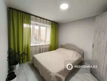 2-комнатная квартира, этаж 3 из 5, 60 м²