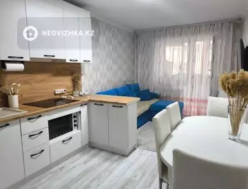 60 м², 2-комнатная квартира, этаж 3 из 5, 60 м², изображение - 1