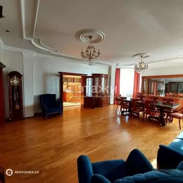 9-комнатная квартира, этаж 8 из 9, 500 м²