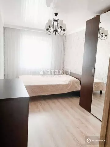 2-комнатная квартира, этаж 4 из 5, 50 м²