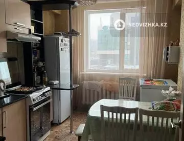 3-комнатная квартира, этаж 2 из 9, 77 м²