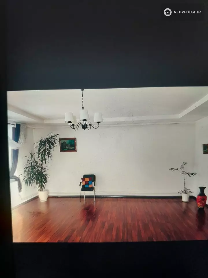 150 м², 5-комнатный дом, 1 соток, 150 м², на длительный срок, изображение - 1