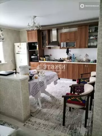 3-комнатная квартира, этаж 2 из 12, 76 м²