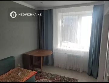 4-комнатная квартира, этаж 4 из 6, 95 м²