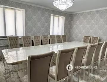 4-комнатный дом, 10 соток, 120 м²