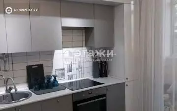 2-комнатная квартира, этаж 3 из 10, 59 м²