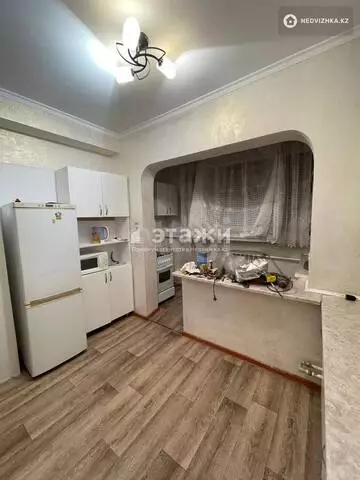 65 м², 2-комнатная квартира, этаж 2 из 9, 65 м², на длительный срок, изображение - 1