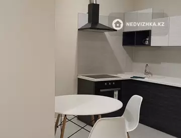 1-комнатная квартира, этаж 1 из 7, 40 м²