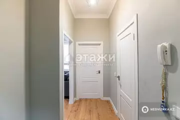 1-комнатная квартира, этаж 12 из 12, 38 м²