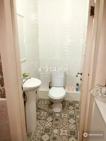 2-комнатная квартира, этаж 13 из 13, 65 м²