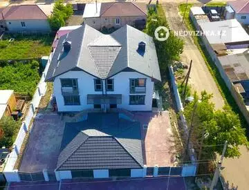 4-комнатный дом, 3 соток, 141 м²