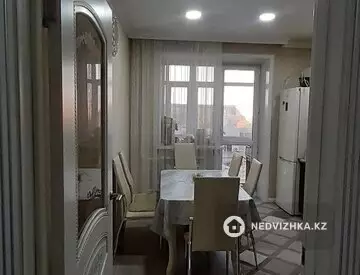 3-комнатная квартира, этаж 4 из 9, 92 м²