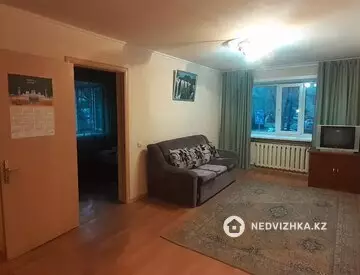 2-комнатная квартира, этаж 1 из 5, 38 м²