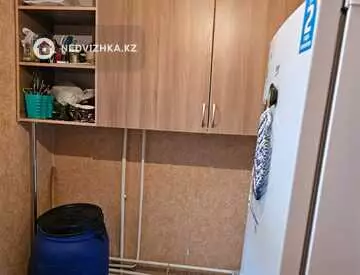 1-комнатная квартира, этаж 4 из 5, 37 м²