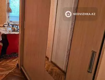 1-комнатная квартира, этаж 4 из 5, 37 м²