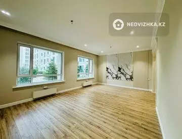 5-комнатная квартира, этаж 2 из 8, 186 м²