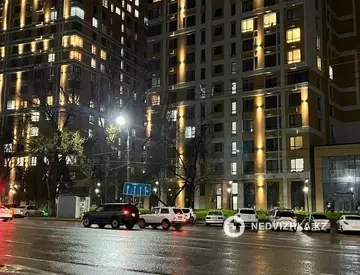 2-комнатная квартира, этаж 6 из 15, 79 м²