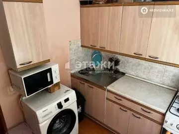 2-комнатная квартира, этаж 3 из 5, 40 м²