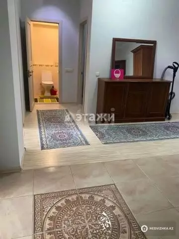 3-комнатная квартира, этаж 11 из 11, 104 м²
