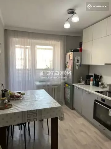 50 м², 2-комнатная квартира, этаж 3 из 9, 50 м², изображение - 1