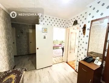 2-комнатная квартира, этаж 3 из 5, 51 м²