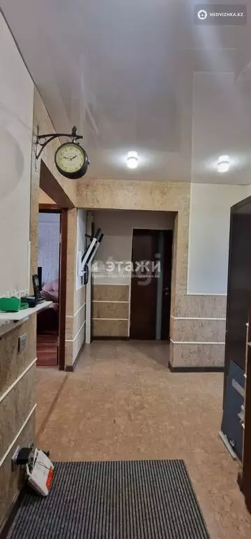 3-комнатная квартира, этаж 5 из 5, 70 м², на длительный срок