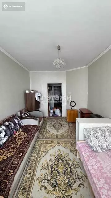 1-комнатная квартира, этаж 9 из 9, 38 м²