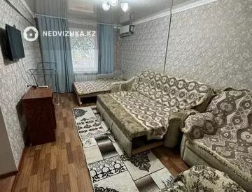 2-комнатная квартира, этаж 1 из 5, 52 м², посуточно