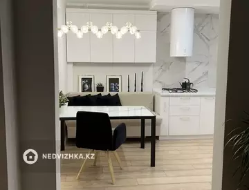 4-комнатная квартира, этаж 2 из 5, 106 м²