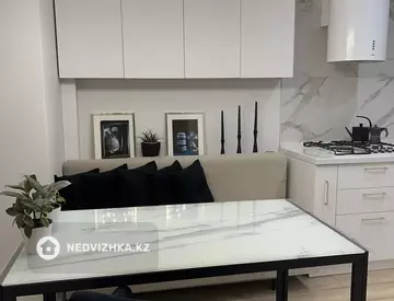 4-комнатная квартира, этаж 2 из 5, 106 м²