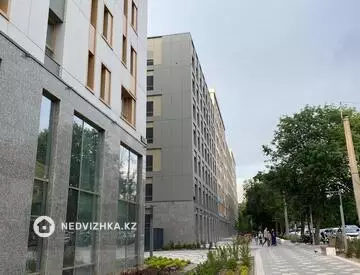 1-комнатная квартира, этаж 2 из 12, 32 м²