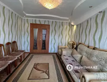 3-комнатная квартира, этаж 4 из 5, 60 м²