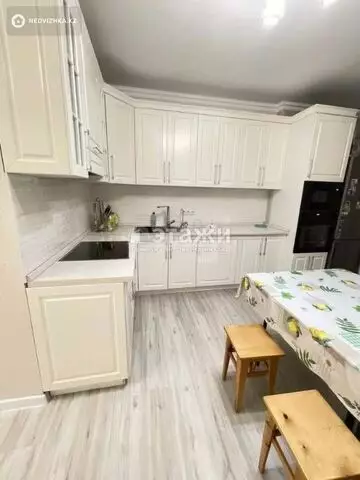 4-комнатная квартира, этаж 11 из 13, 122 м²