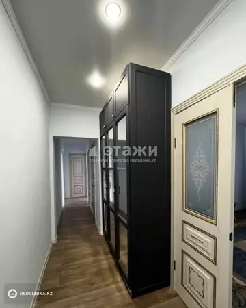 3-комнатная квартира, этаж 11 из 12, 70 м²