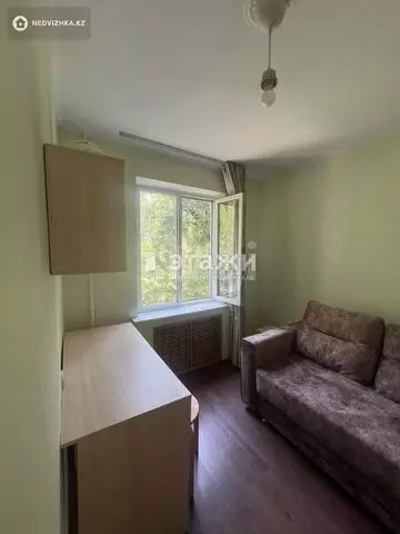 3-комнатная квартира, этаж 4 из 5, 57 м²