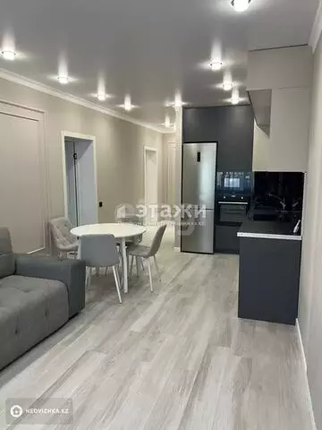 3-комнатная квартира, этаж 6 из 17, 69 м², на длительный срок