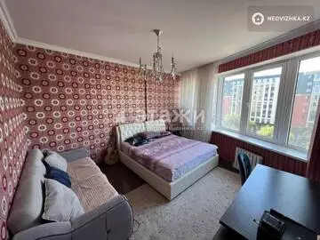 3-комнатная квартира, этаж 8 из 12, 145 м², на длительный срок