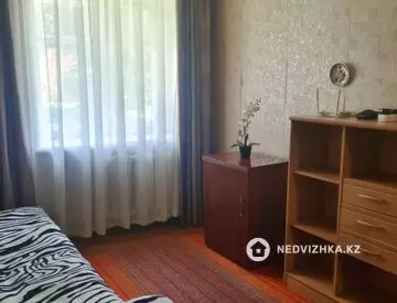 3-комнатная квартира, этаж 1 из 4, 54 м²