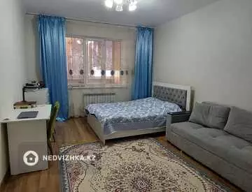 1-комнатная квартира, этаж 13 из 17, 50 м²