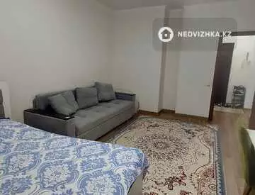 1-комнатная квартира, этаж 13 из 17, 50 м²